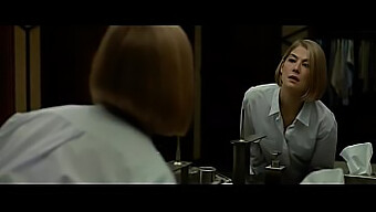 Rosamund Pike'In 'Gone Girl'Deki En Sıcak Anları