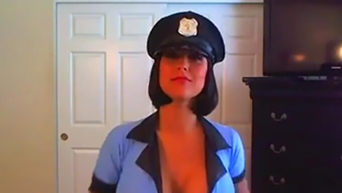 Voluptuous policewoman indulges in solo play for viewers