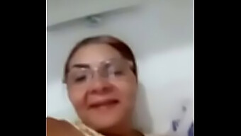 Milf-Urile De Pe Whatsapp Își Împărtășesc Sânii Mari Naturali Și Fundurile Sexy