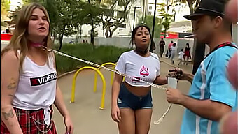 Caminhantes De Rua De São Paulo: Mulheres De Coleira Em Exibição Pública Ousada