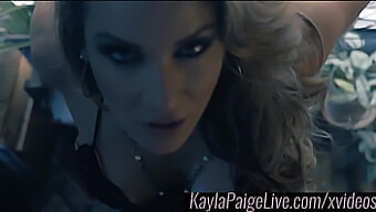 Čutni Striptiz Kayle Paige In Intenzivno Igranje Muc V Solo Videu