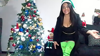 Grinch-ul vine într-o formă sexy.